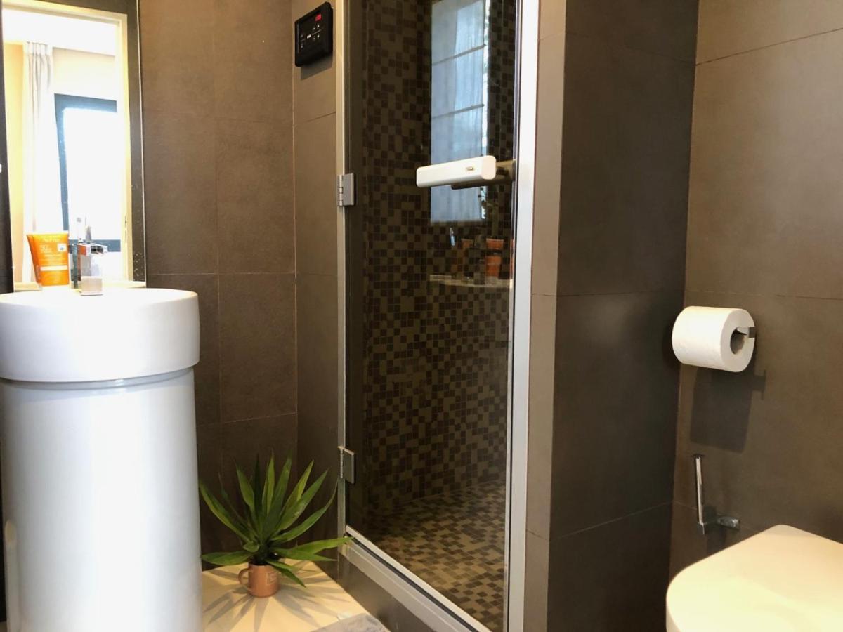 Appartement Montfleury, 2 Terrasses, 2 Chambres , 2 Sdb , Pkg Prive Piscine, 15 Min Walk To Croisette Beach And Palais Des Festivals Cannes Zewnętrze zdjęcie