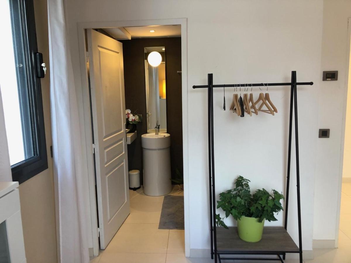 Appartement Montfleury, 2 Terrasses, 2 Chambres , 2 Sdb , Pkg Prive Piscine, 15 Min Walk To Croisette Beach And Palais Des Festivals Cannes Zewnętrze zdjęcie